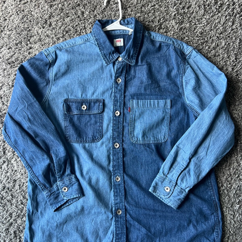 Levi's Men's Two-Tone Blue Denim Shacket